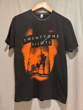 21 Twenty One Pilots Emotional Roadshow Concert Tour 2017 Tee Mens Medium TØP